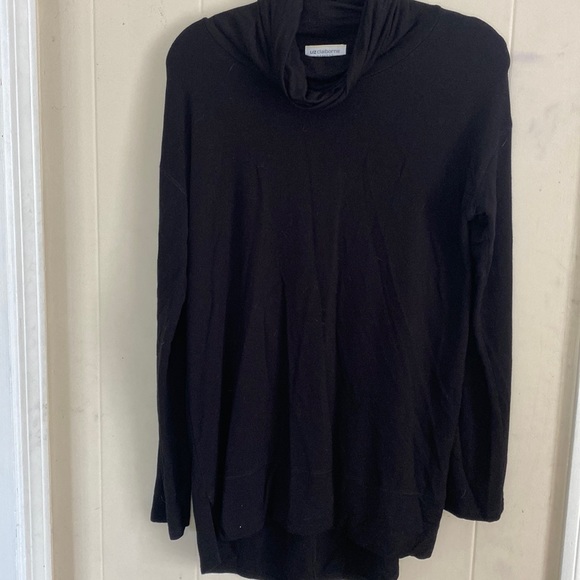 Liz Claiborne Tops - Liz Claiborne Weekend Black Turtleneck